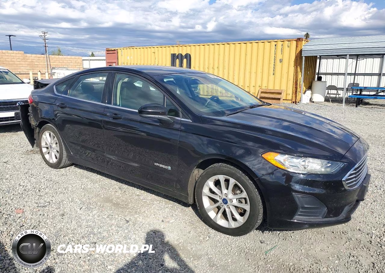 2019 Ford Fusion Se VIN:3FA6P0LU2KR207745 - 4