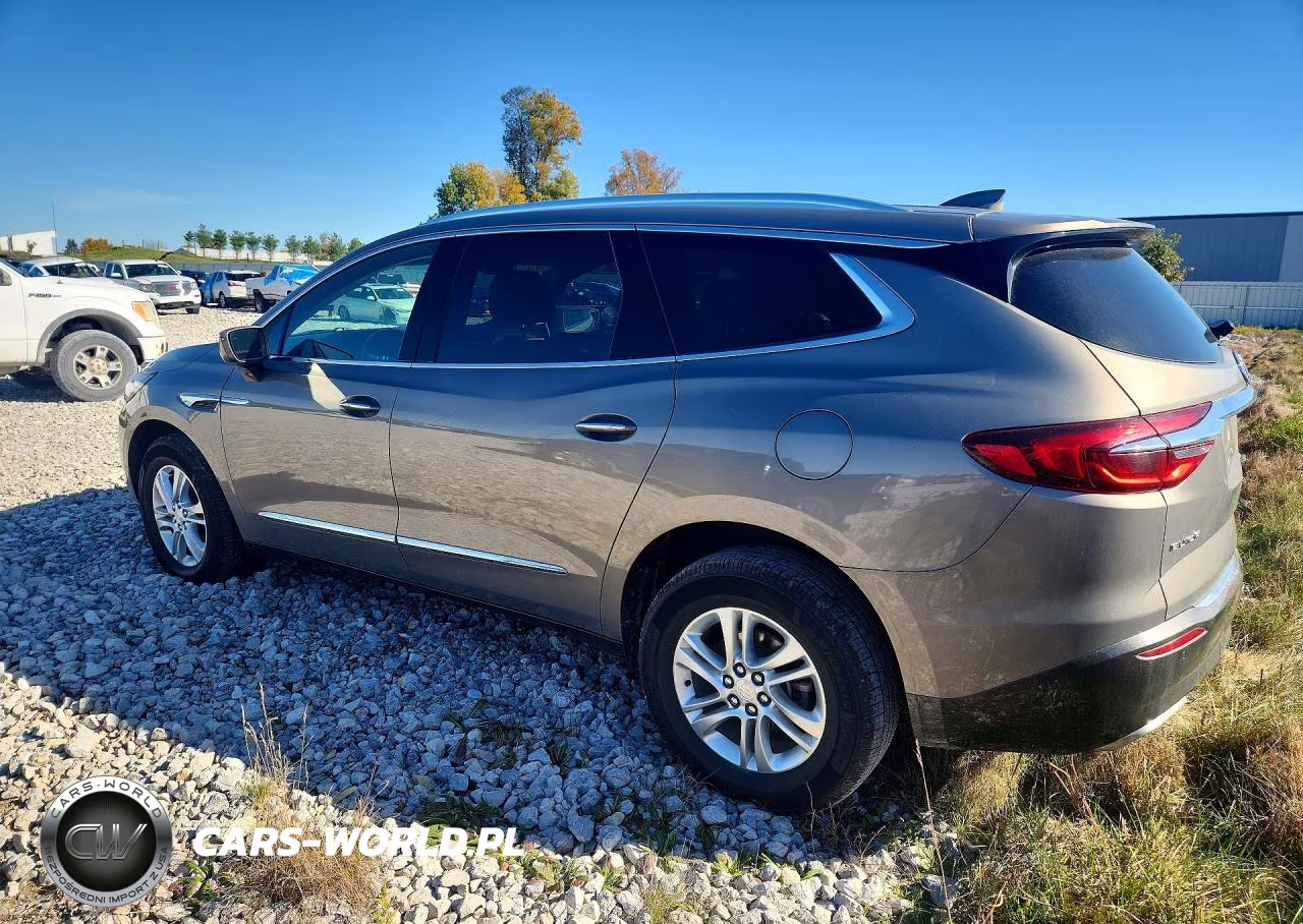 2018 Buick Enclave Essence VIN:5GAERBKW4JJ278471 - 2