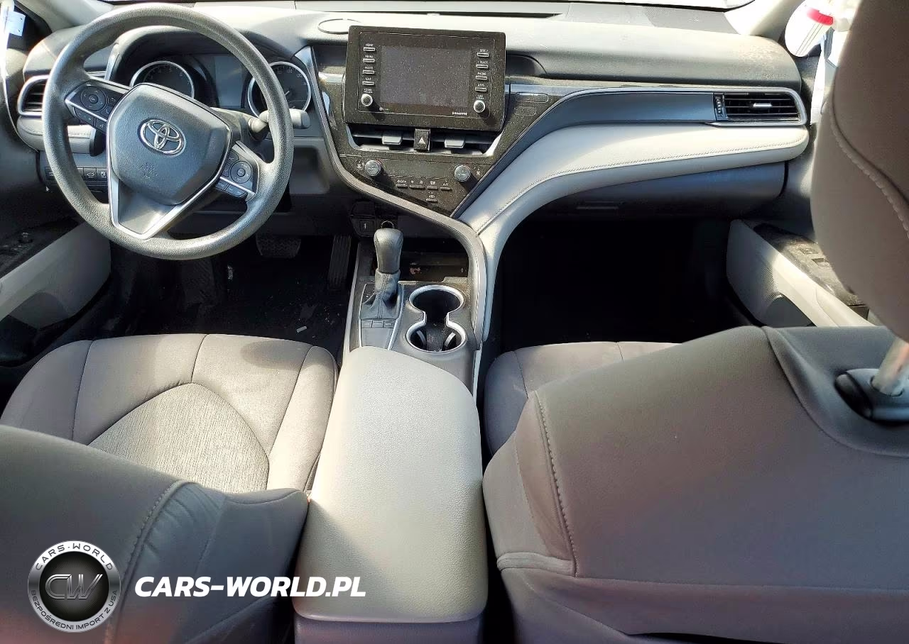 2024 Toyota Camry Le VIN:4T1C11AK1RU910435 - 8