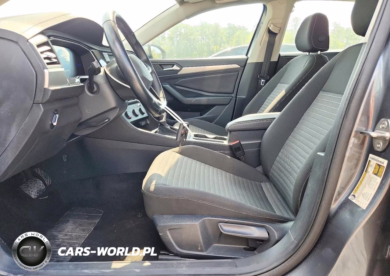2024 Volkswagen Jetta S VIN:3VW5M7BU5RM024630 - 7