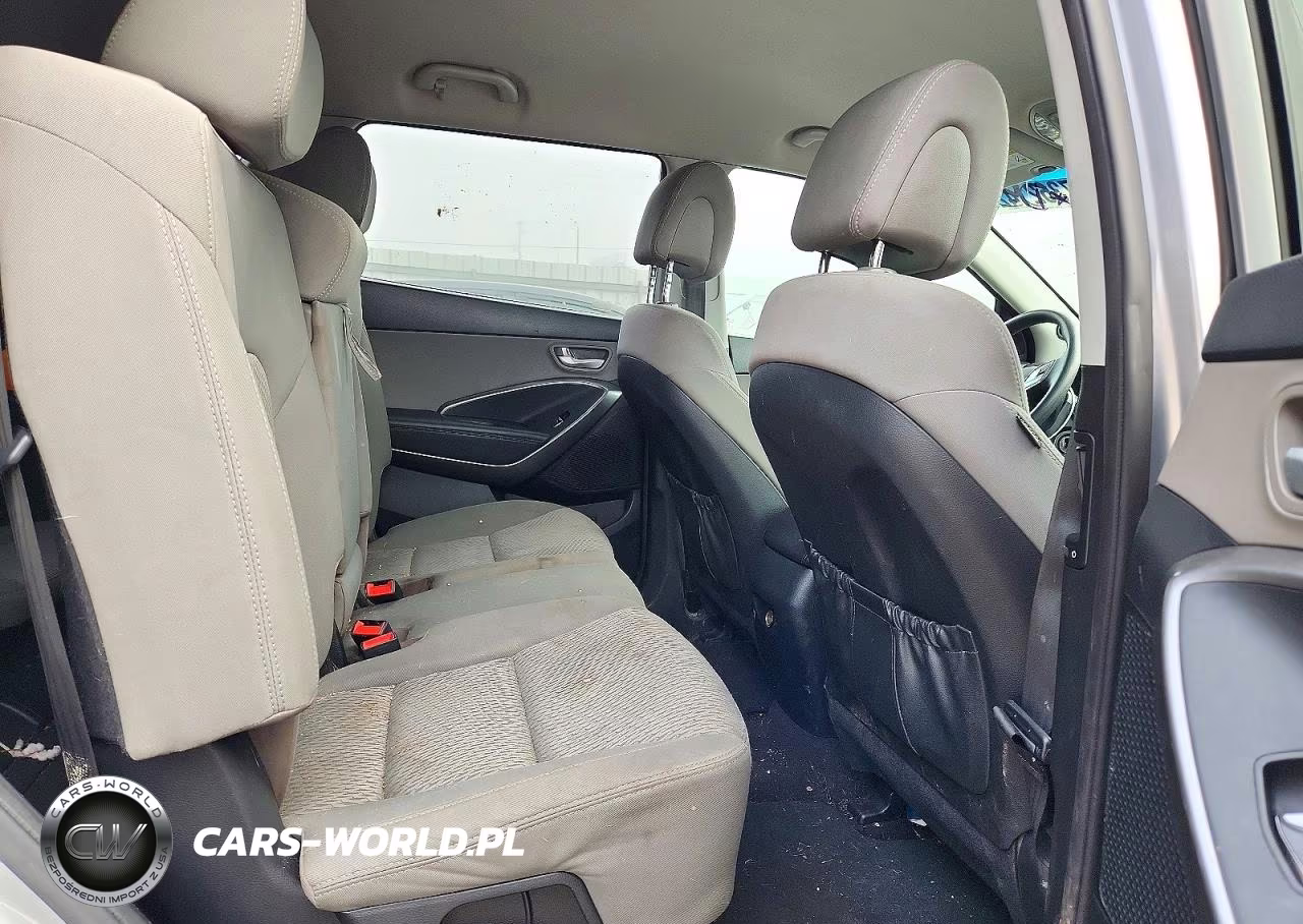2017 Hyundai Santa Fe Se VIN:KM8SMDHF8HU231404 - 11