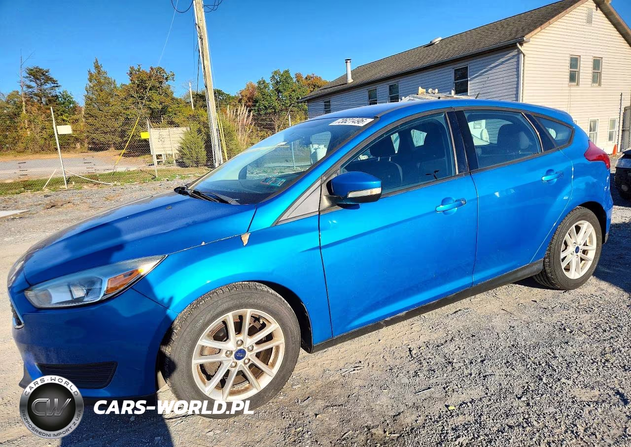 2015 Ford Focus Se VIN:1FADP3K29FL315549 - 1