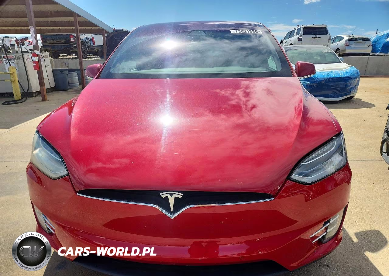2018 Tesla Model X VIN:5YJXCDE2XJF142611 - 5