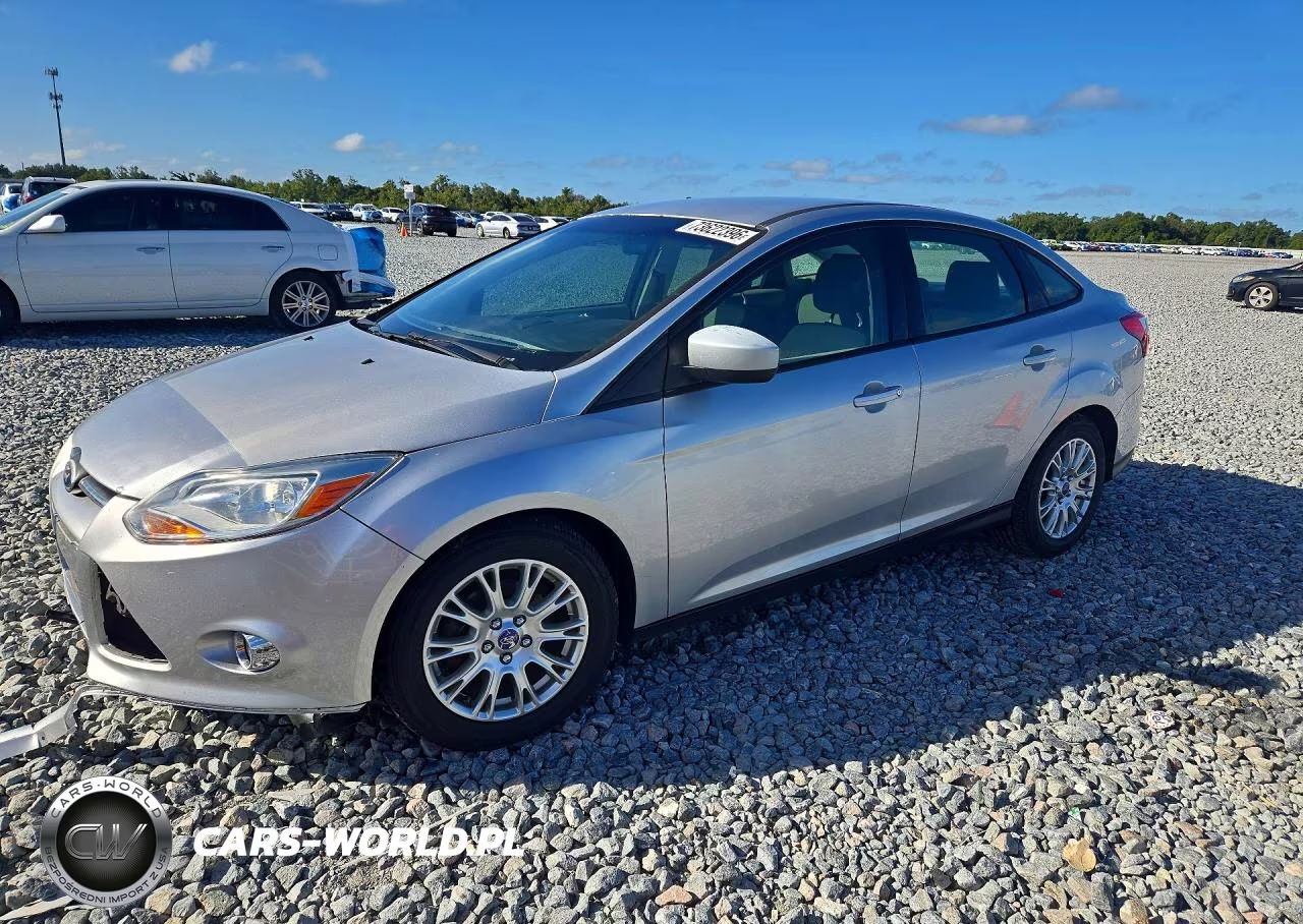 2012 Ford Focus Se VIN:1FAHP3F25CL121057 - 1
