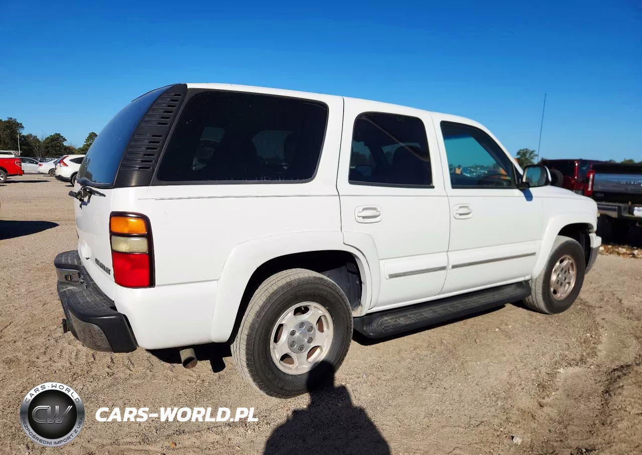 2004 Chevrolet Tahoe C1500 VIN:1GNEC13Z14R121545 - 3