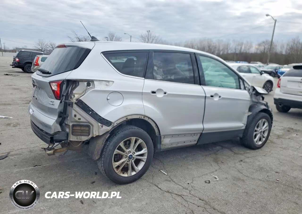 2019 Ford Escape Se VIN:1FMCU9GD9KUB64580 - 3