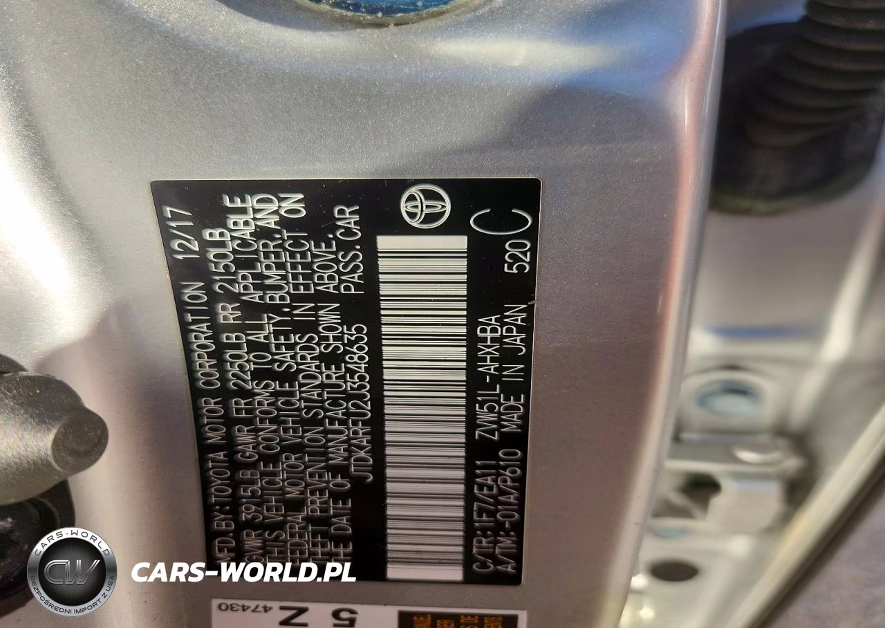 2018 Toyota Prius Three Touring VIN:JTDKARFU2J3548635 - 12