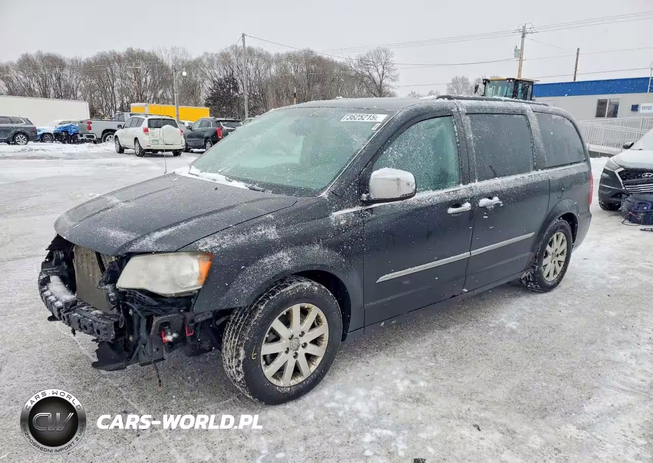 2012 Chrysler Town & Country Touring L