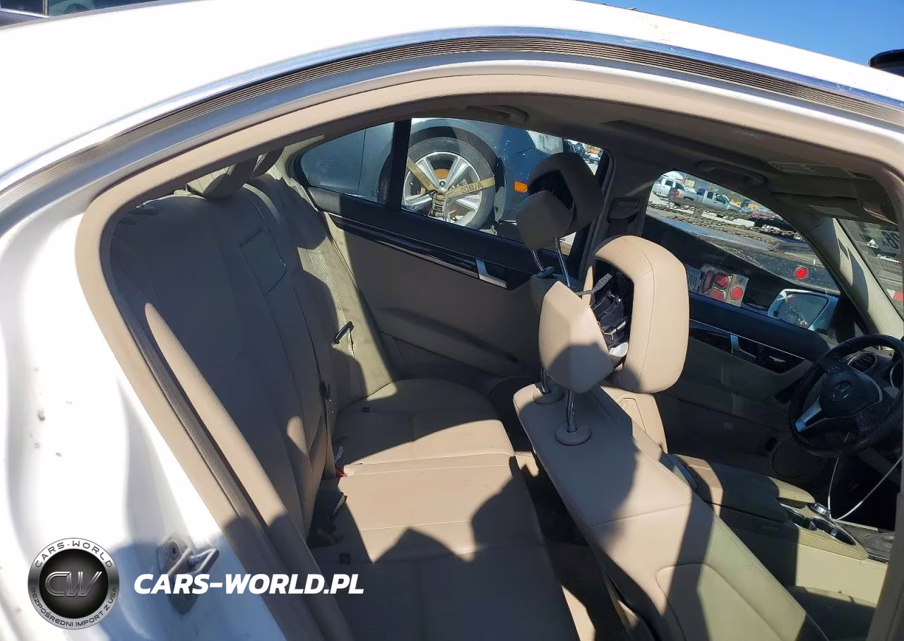 2013 Mercedes-Benz C 300 4Matic VIN:WDDGF8AB7DA788552 - 10