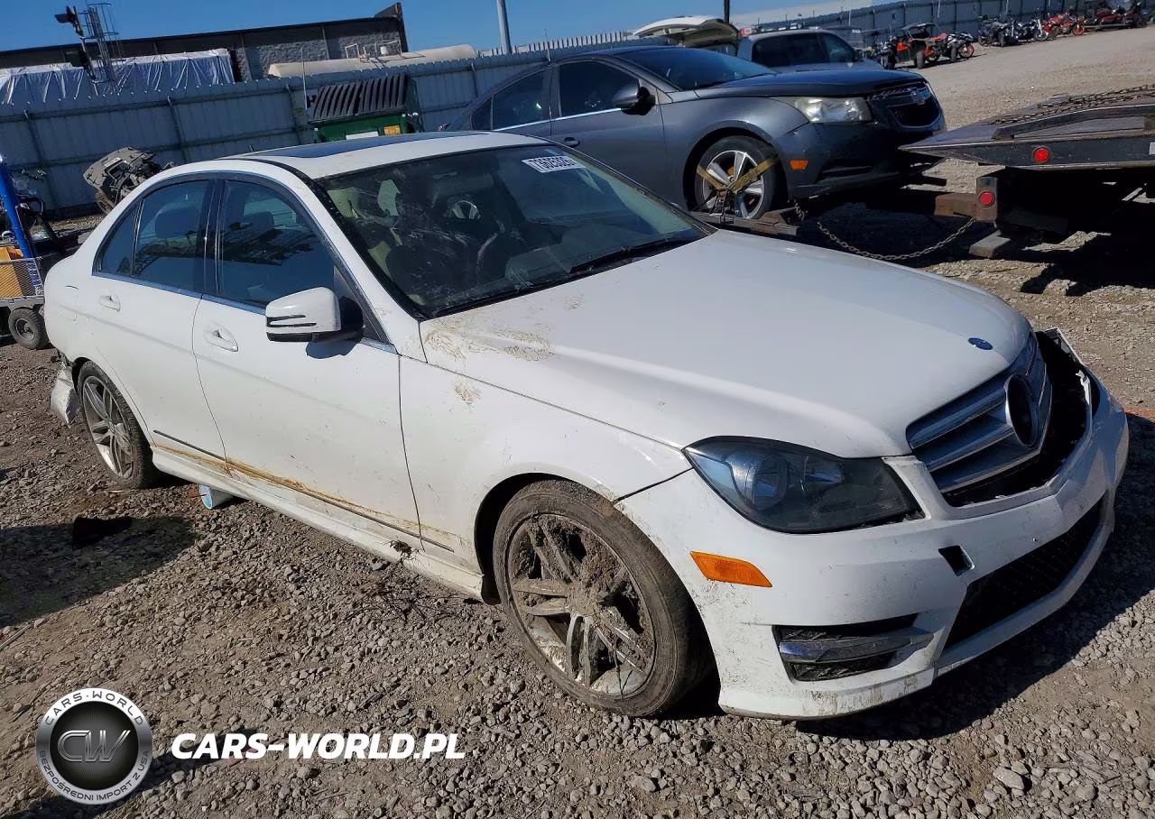 2013 Mercedes-Benz C 300 4Matic VIN:WDDGF8AB7DA788552 - 4