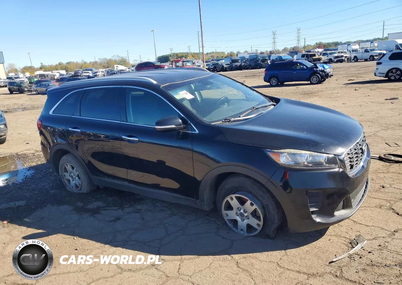 2019 Kia Sorento Lx VIN:5XYPG4A33KG530535 - 4