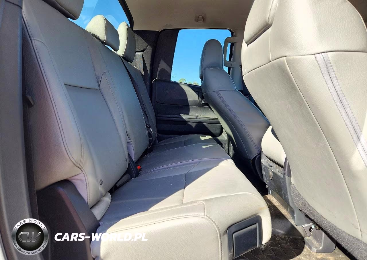 2019 Toyota Tundra Sr VIN:5TFRM5F17KX135446 - 10