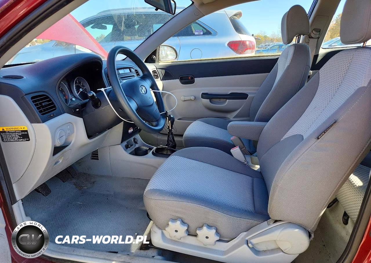 2007 Hyundai Accent Gs VIN:KMHCM36C17U011236 - 7