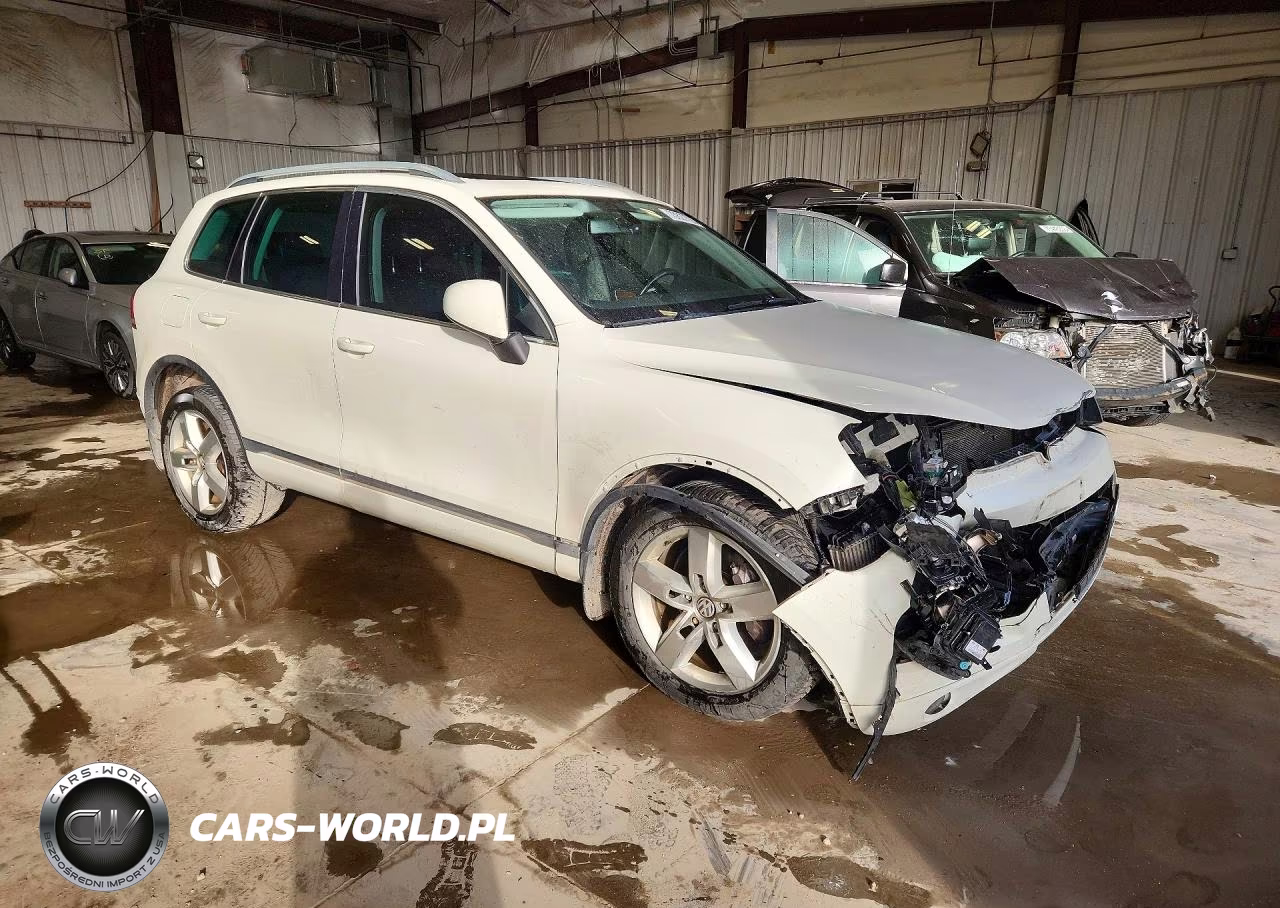 2012 Volkswagen Touareg V6 Tdi VIN:WVGFK9BP6CD000516 - 4