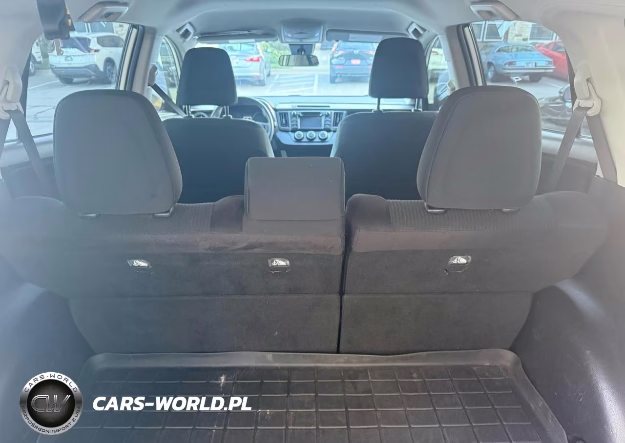 2018 Toyota Rav4 Le VIN:JTMZFREV2JJ724525 - 13
