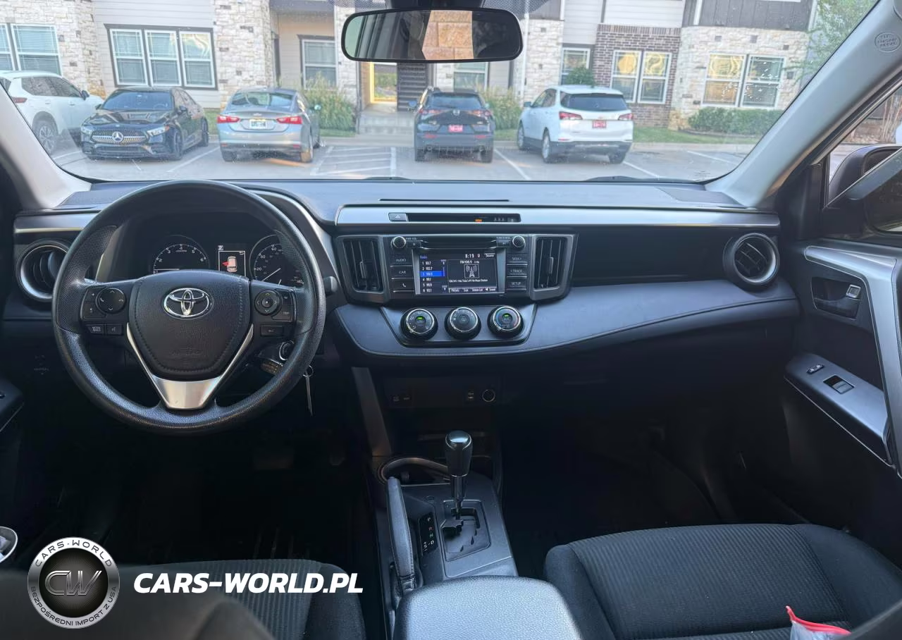 2018 Toyota Rav4 Le VIN:JTMZFREV2JJ724525 - 9