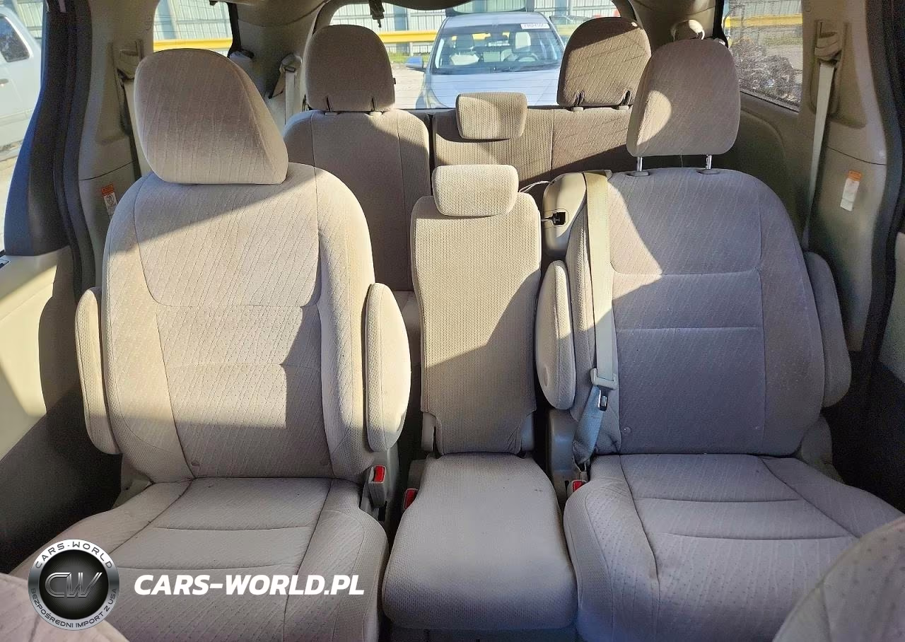 2019 Toyota Sienna Le VIN:5TDKZ3DC8KS998919 - 10