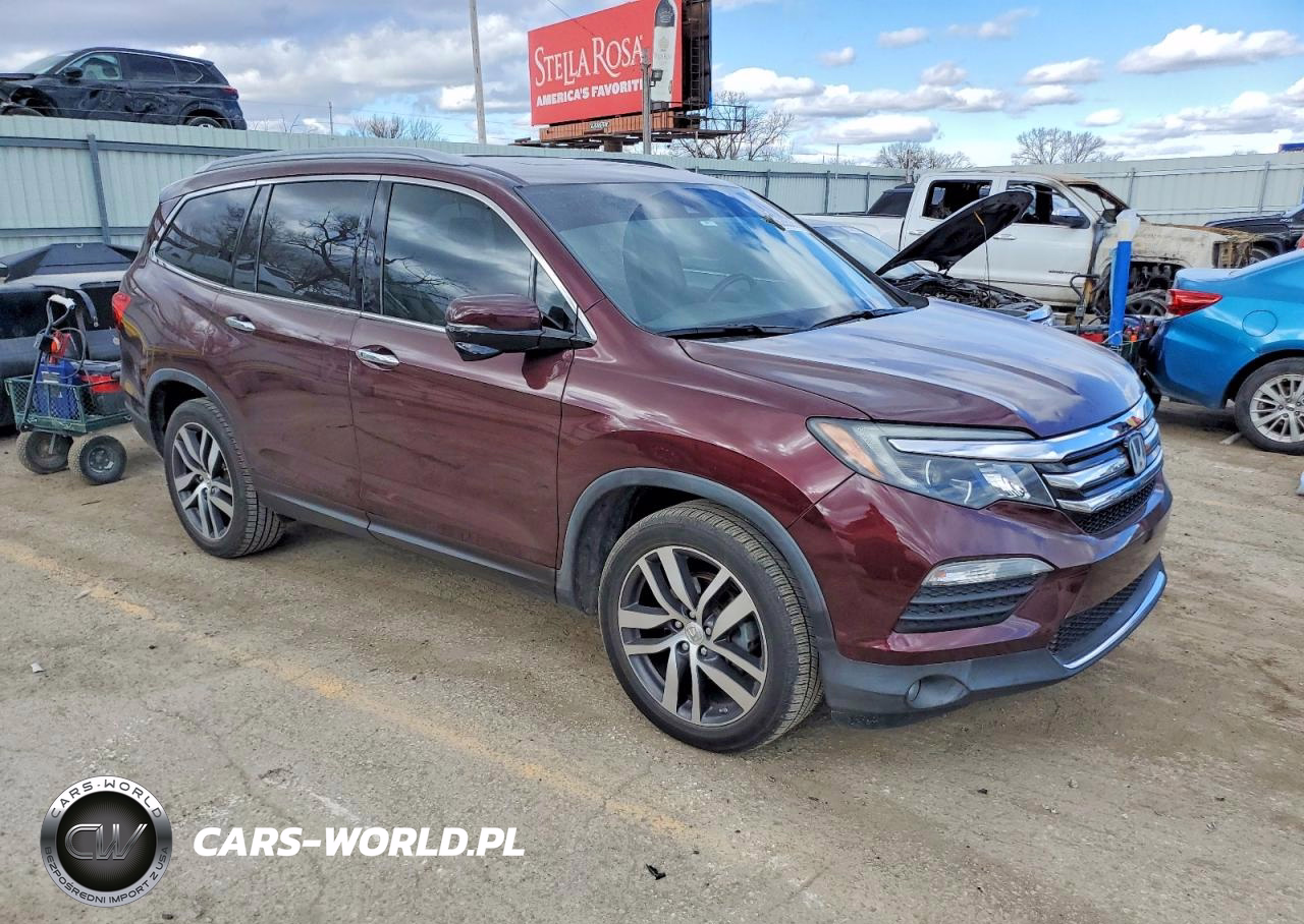 2017 Honda Pilot Touring VIN:5FNYF6H93HB062612 - 4