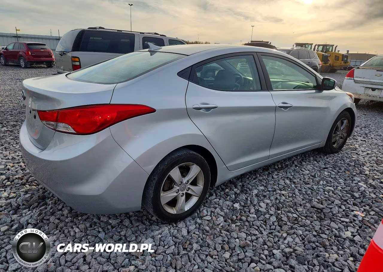 2013 Hyundai Elantra Gls VIN:5NPDH4AE5DH408241 - 3