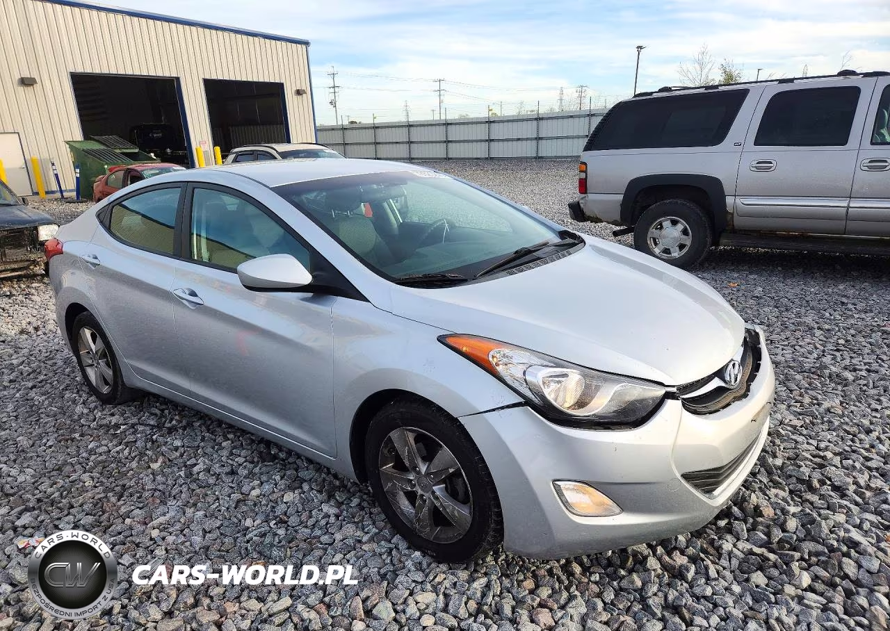 2013 Hyundai Elantra Gls VIN:5NPDH4AE5DH408241 - 4