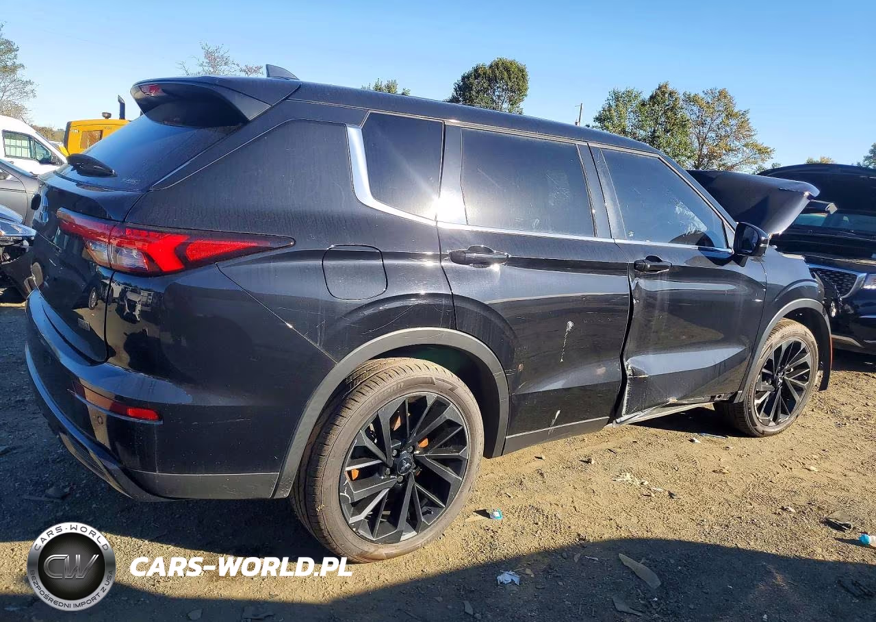 2023 Mitsubishi Outlander Sel VIN:JA4J4VA88PZ044483 - 3
