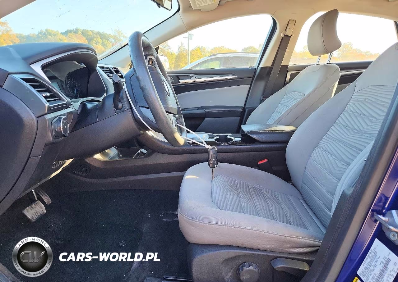 2016 Ford Fusion S VIN:3FA6P0G70GR275974 - 7