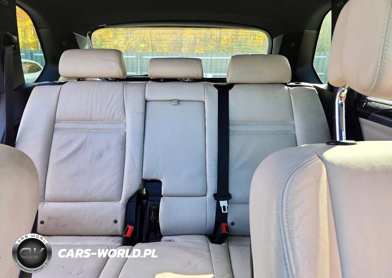 2012 BMW X5 xDrive50I VIN:5UXZV8C58CL424638 - 10