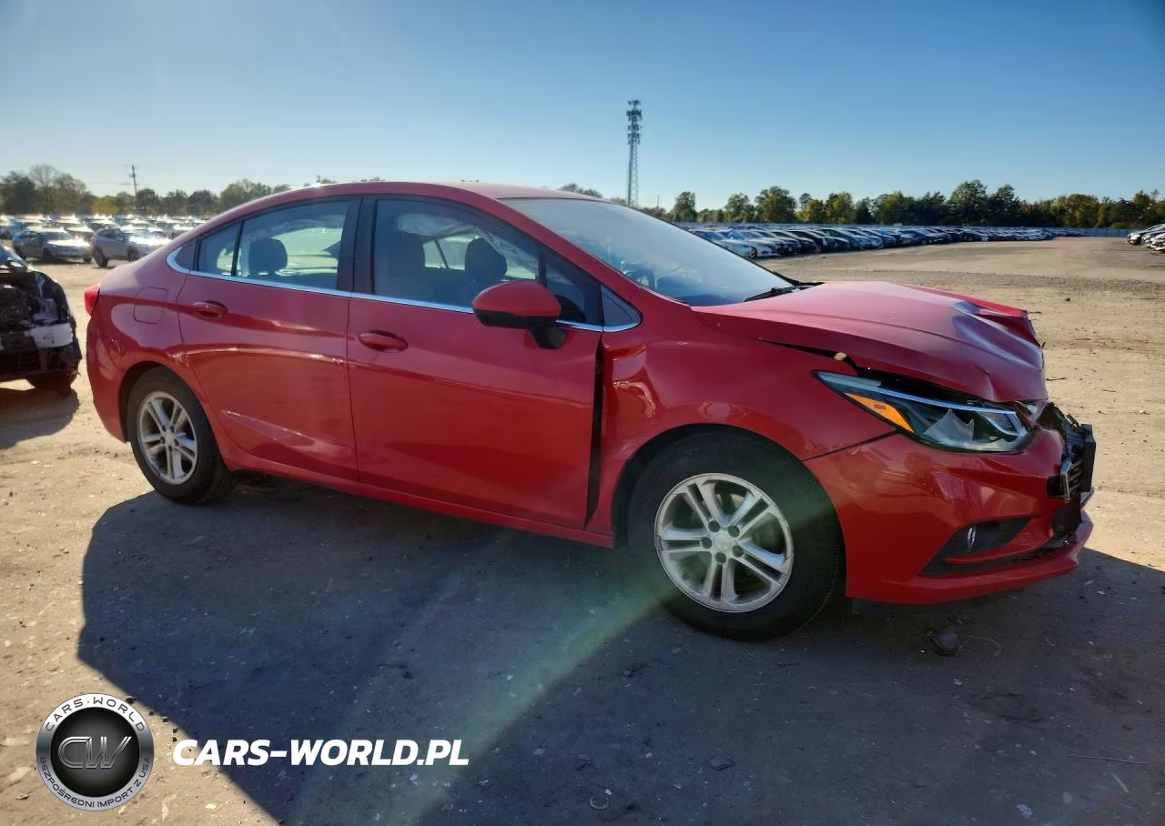 2018 Chevrolet Cruze Lt VIN:1G1BE5SM6J7162160 - 4