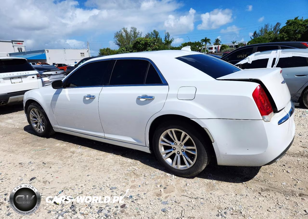 2016 Chrysler 300C VIN:2C3CCAEG6GH147594 - 2