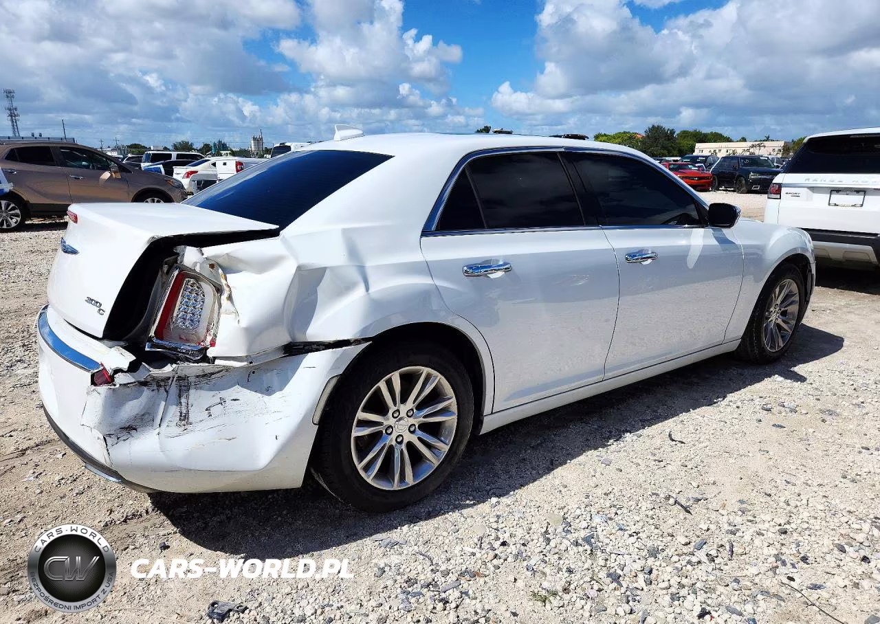 2016 Chrysler 300C VIN:2C3CCAEG6GH147594 - 3