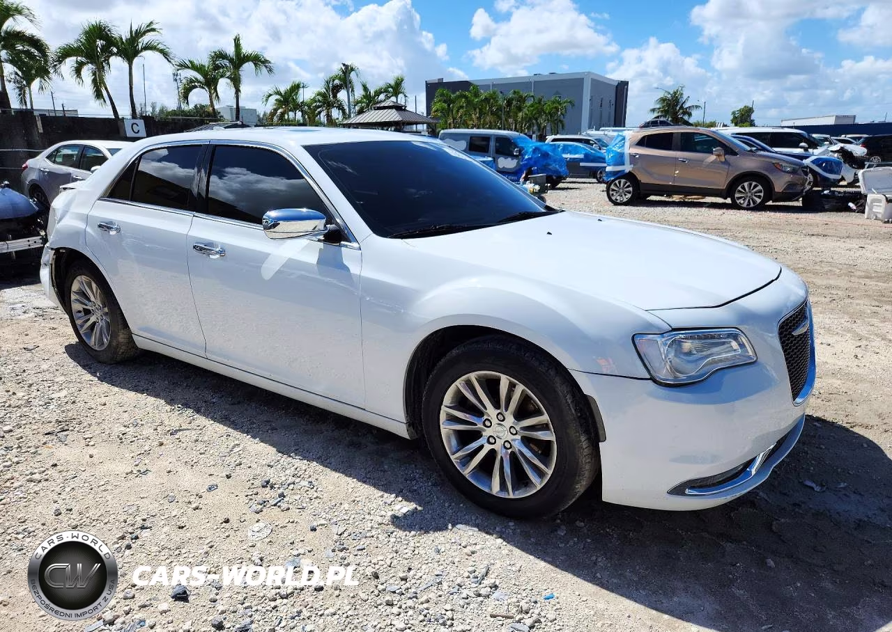 2016 Chrysler 300C VIN:2C3CCAEG6GH147594 - 4
