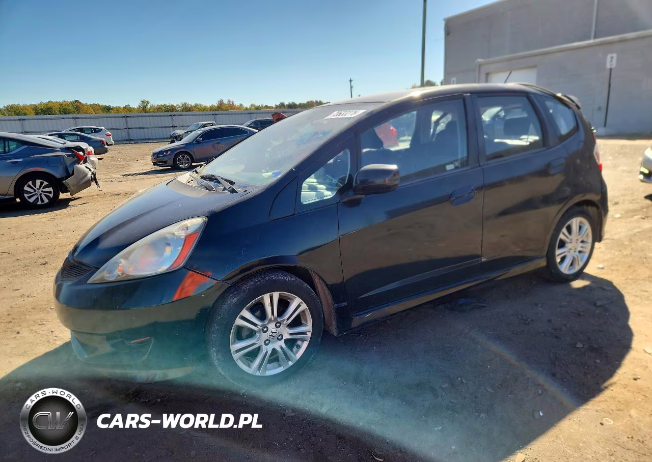 2010 Honda Fit Sport VIN:JHMGE8H40AC028000 - 1