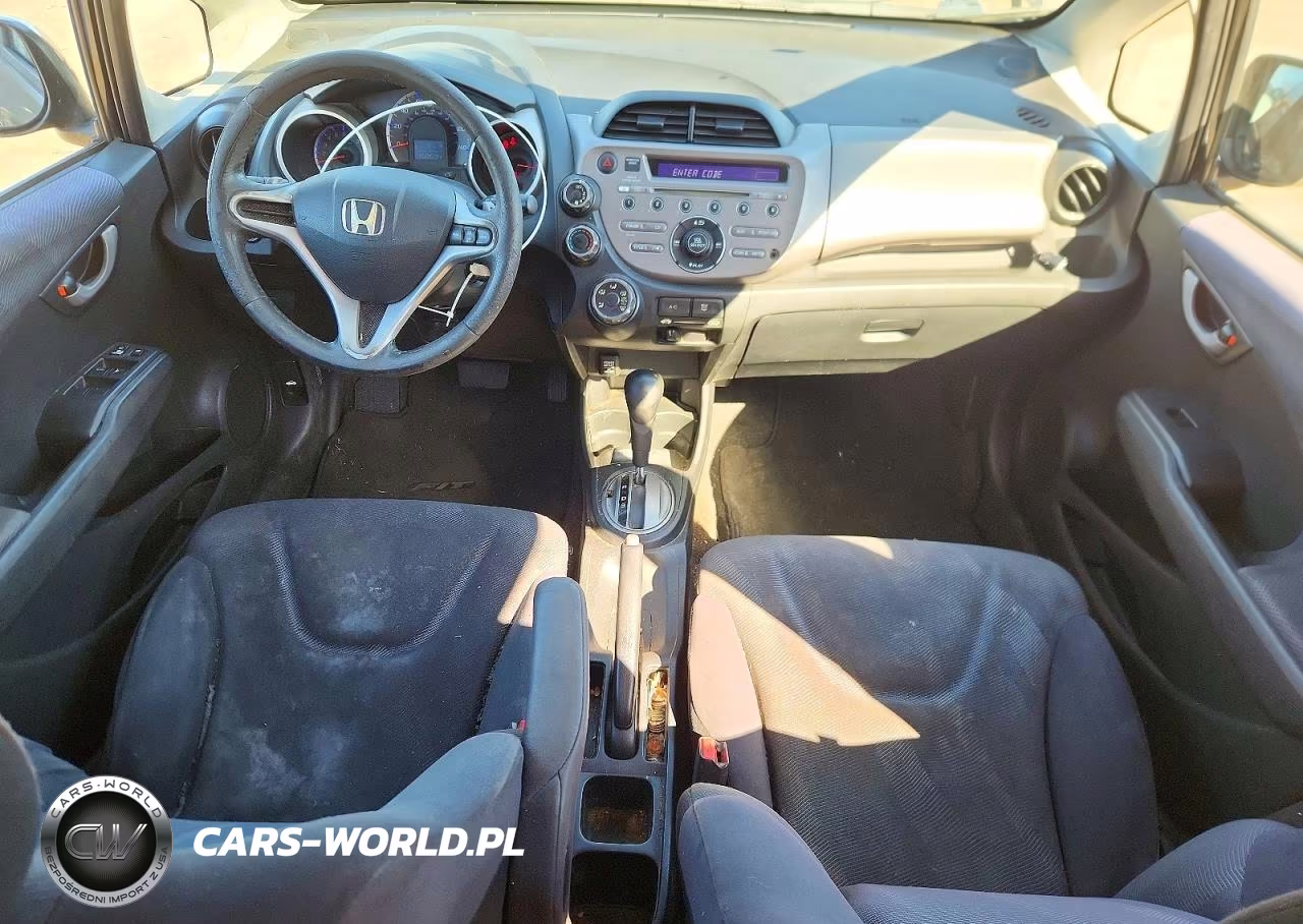 2010 Honda Fit Sport VIN:JHMGE8H40AC028000 - 8