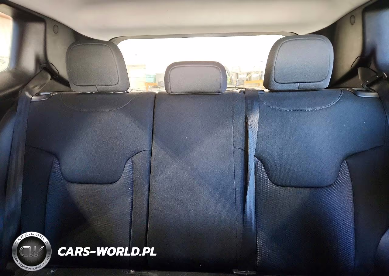 2018 Jeep Renegade Sport VIN:ZACCJBAH9JPH26235 - 10