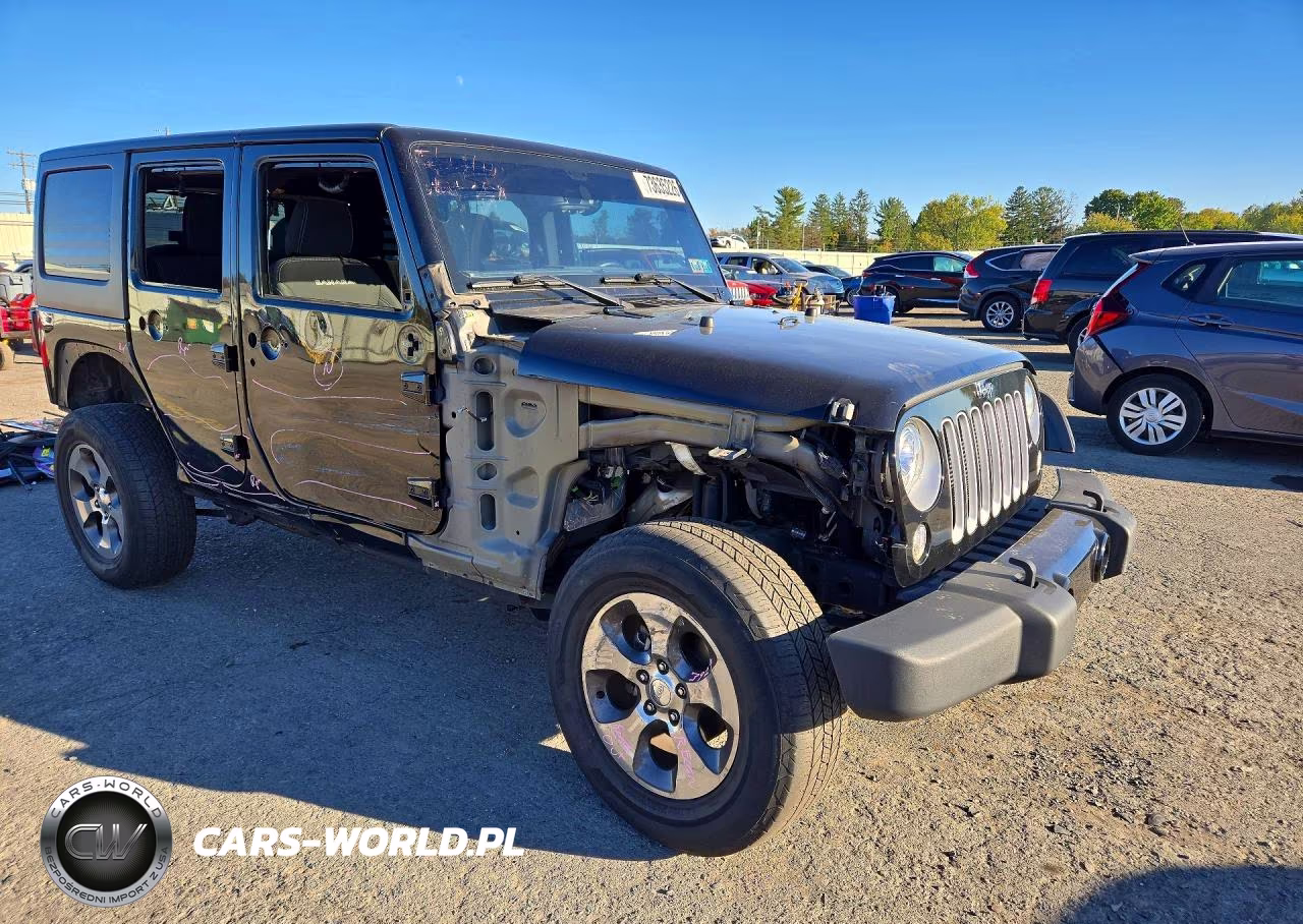 2018 Jeep Wrangler Unlimited Sahara VIN:1C4BJWEG7JL937359 - 4