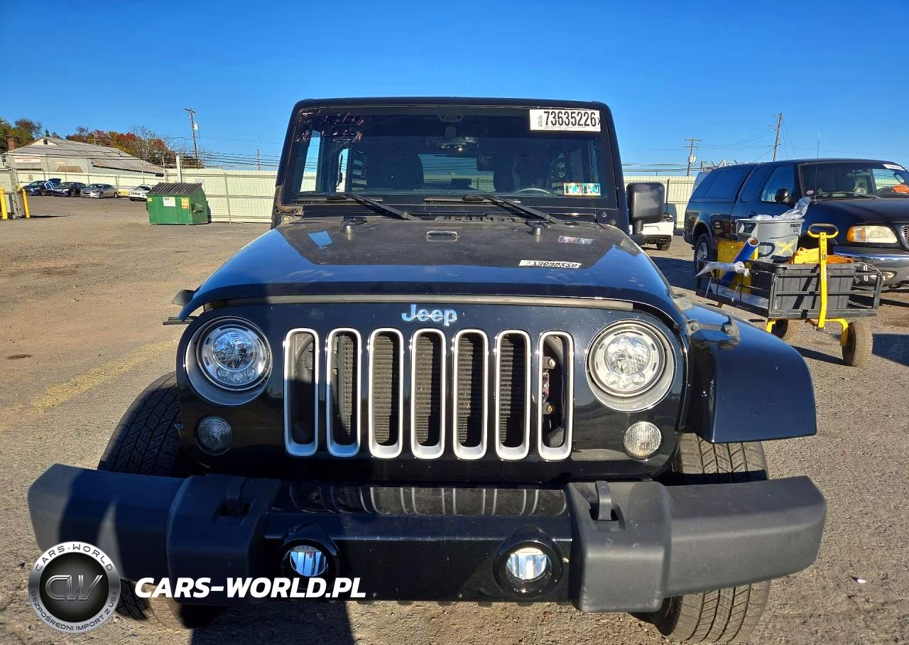 2018 Jeep Wrangler Unlimited Sahara VIN:1C4BJWEG7JL937359 - 5