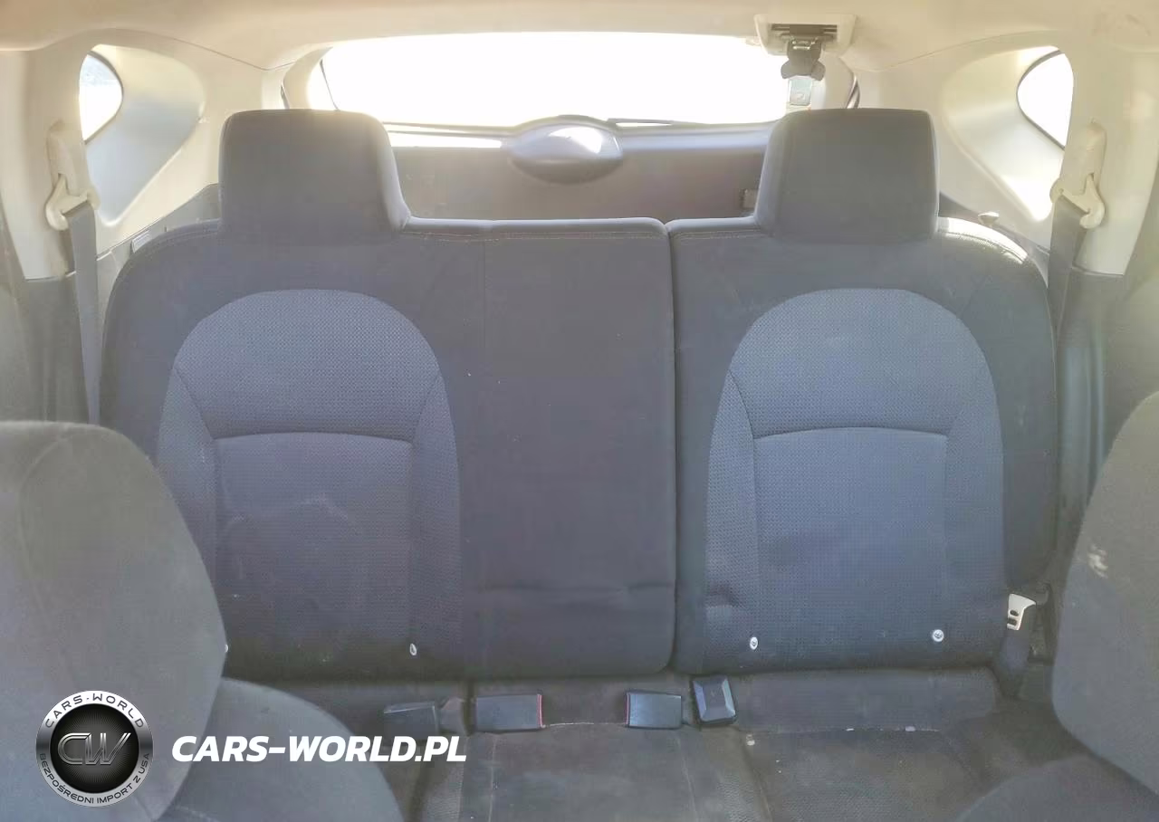 2011 Nissan Rogue S VIN:JN8AS5MTXBW570432 - 10