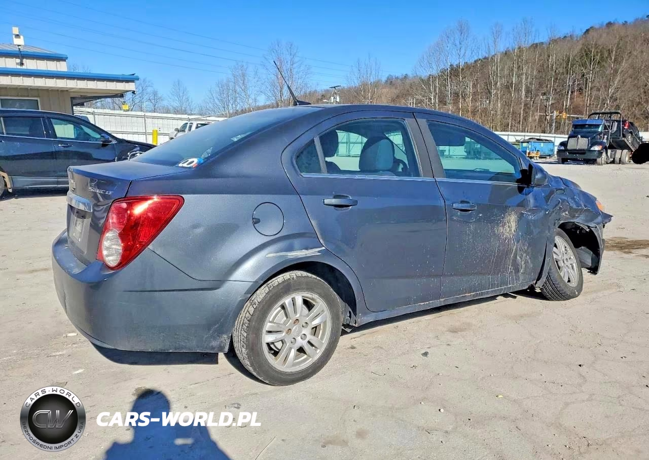 2013 Chevrolet Sonic Lt VIN:1G1JC5SG2D4162626 - 3