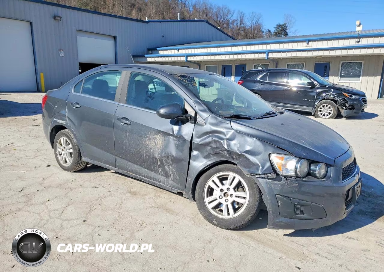 2013 Chevrolet Sonic Lt VIN:1G1JC5SG2D4162626 - 4