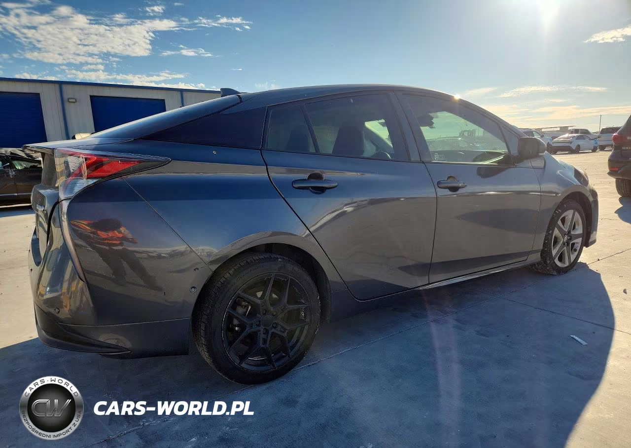 2017 Toyota Prius Four Touring VIN:JTDKARFU1H3043230 - 3