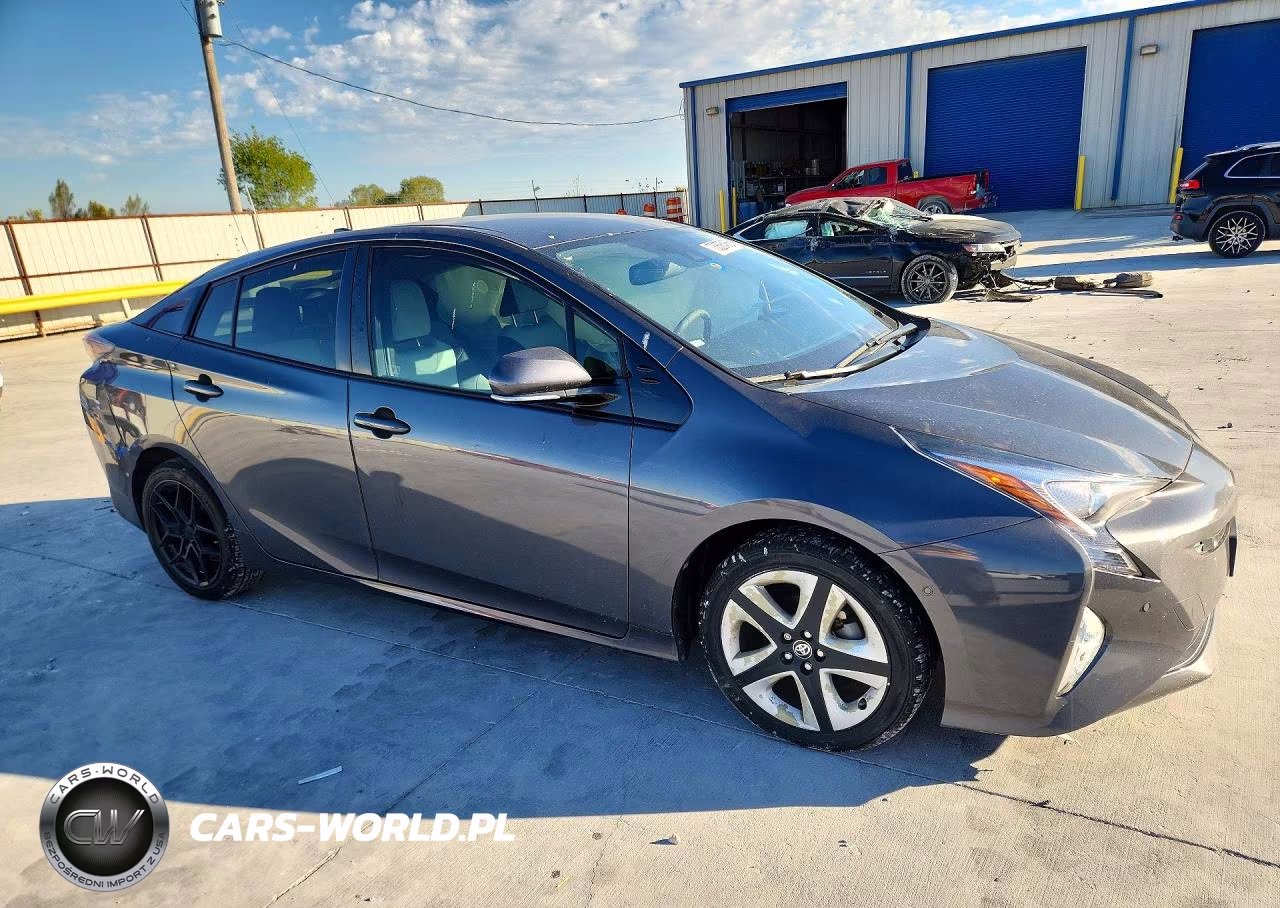 2017 Toyota Prius Four Touring VIN:JTDKARFU1H3043230 - 4