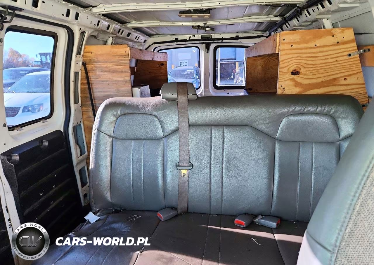 2016 GMC Savana G2500 VIN:1GTW7AFF8G1903170 - 10