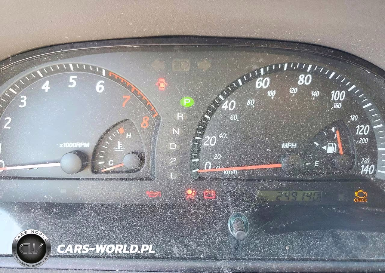 2002 Toyota Camry Le VIN:4T1BE32K82U525437 - 9