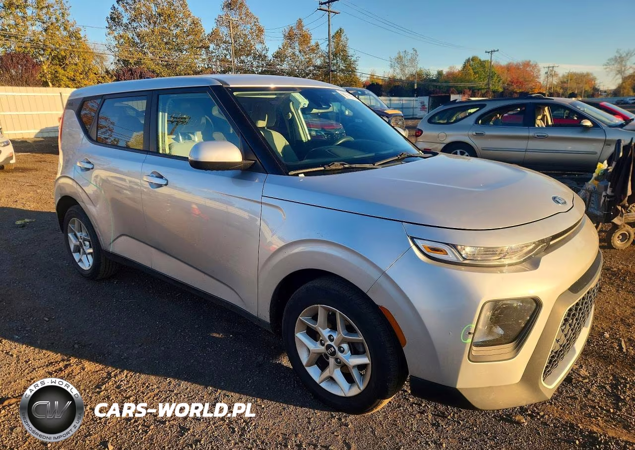 2021 Kia Soul S VIN:KNDJ23AU6M7772341 - 4