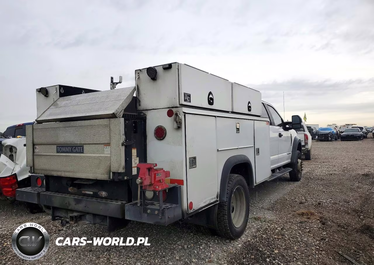 2019 Ford F450 Super Duty Service Truck VIN:1FD0W4HT8KEC46719 - 3
