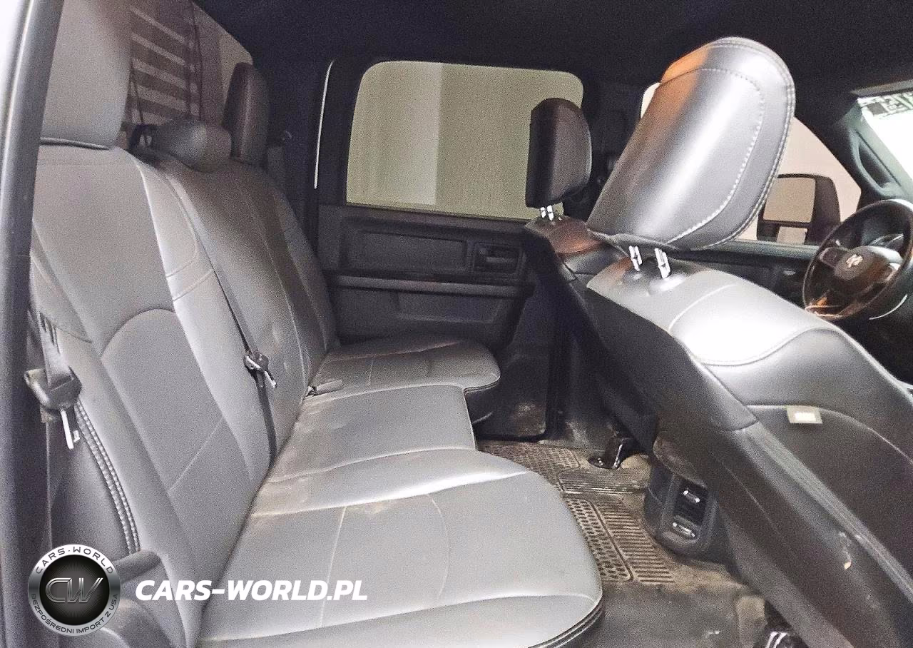 2023 Ram 2500 Tradesman VIN:3C6UR5HJ6PG548664 - 11