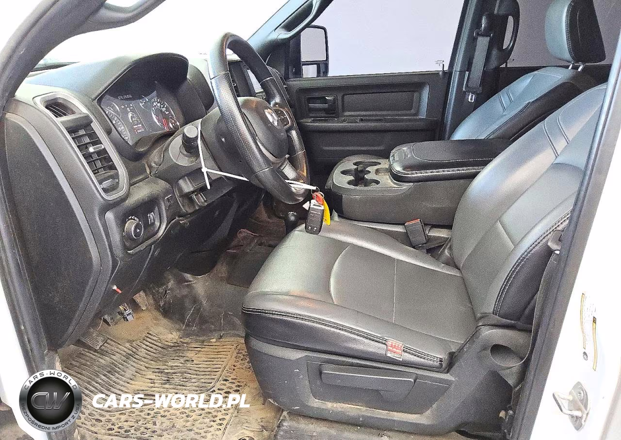 2023 Ram 2500 Tradesman VIN:3C6UR5HJ6PG548664 - 7