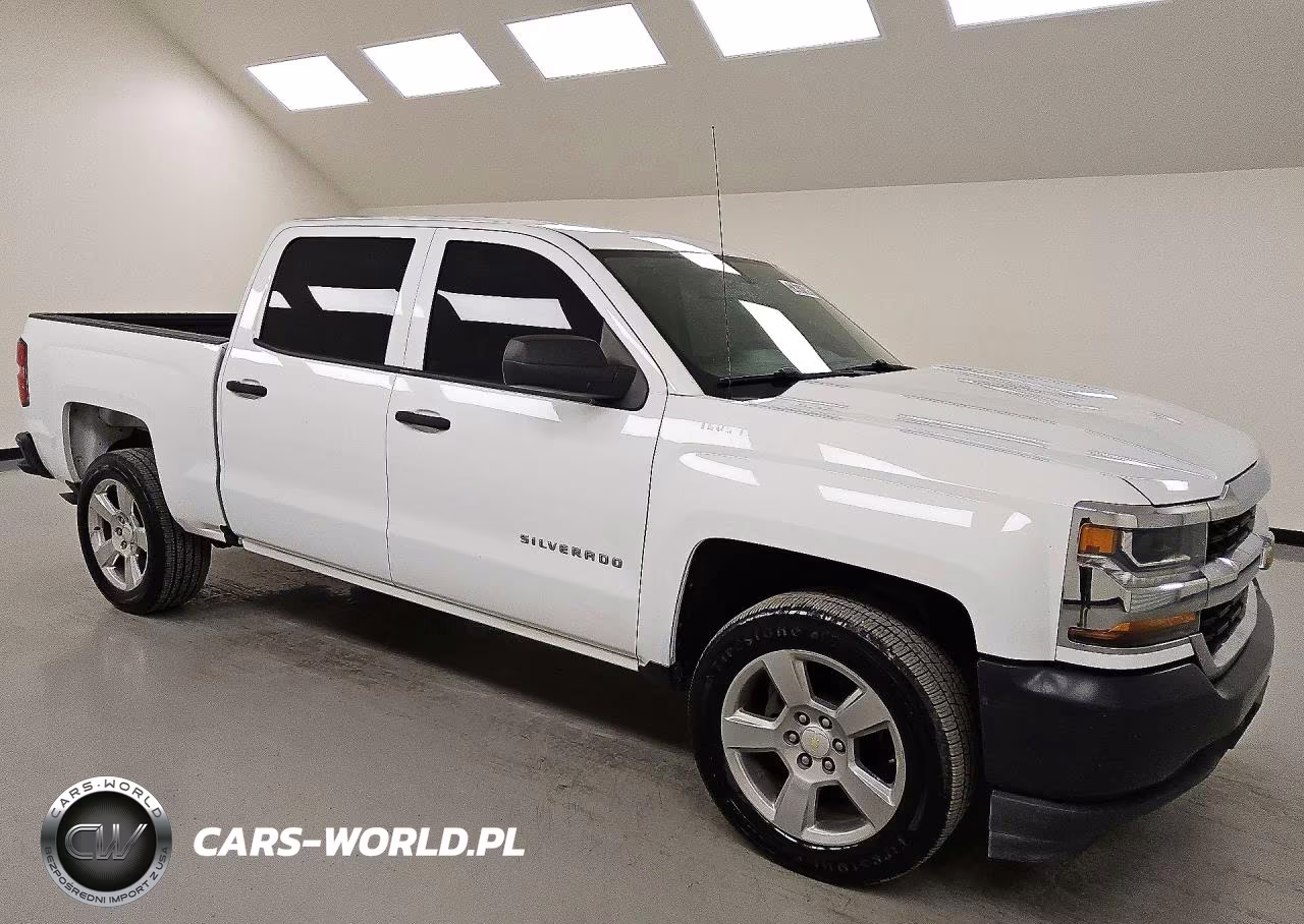 2018 Chevrolet Silverado C1500 VIN:3GCPCNEH9JG333151 - 4