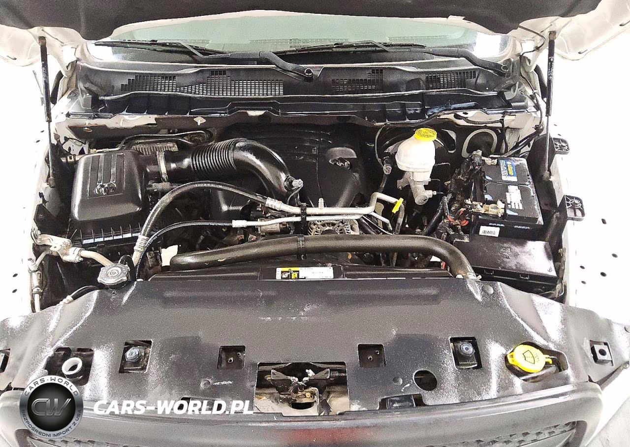 2019 Ram 1500 Classic Tradesman VIN:1C6RR6KT0KS633488 - 11
