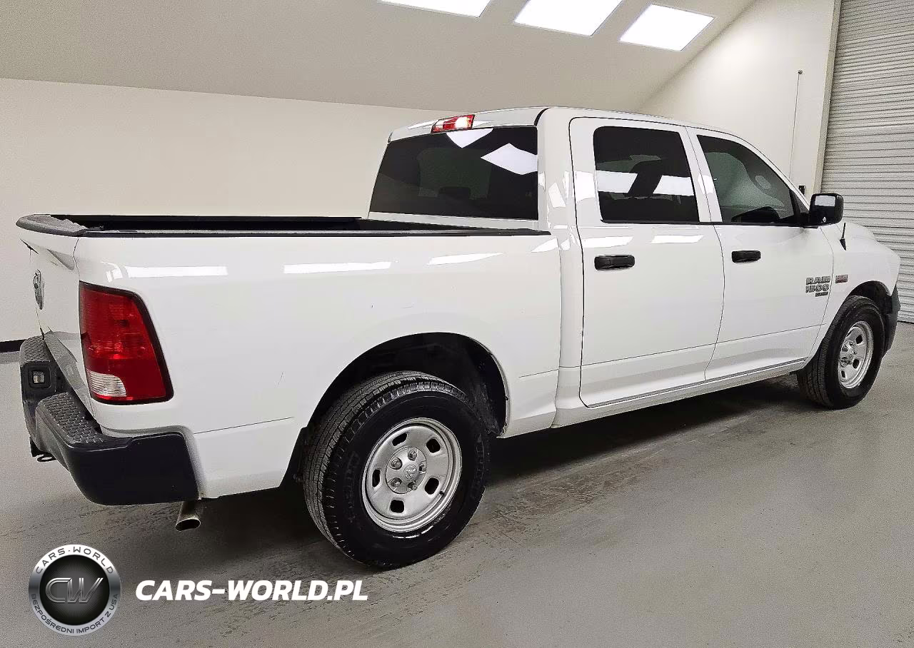 2019 Ram 1500 Classic Tradesman VIN:1C6RR6KT0KS633488 - 3